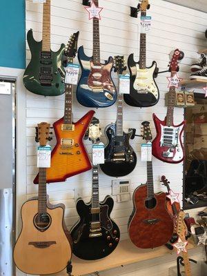 Beautiful selection of High to low end guitar's at incredible prices, and room to bargain with them.