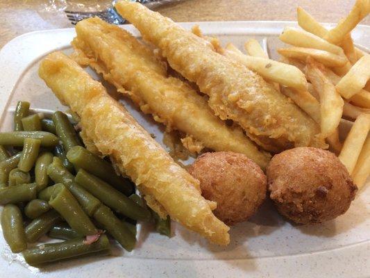 3 piece with green beans and French fries