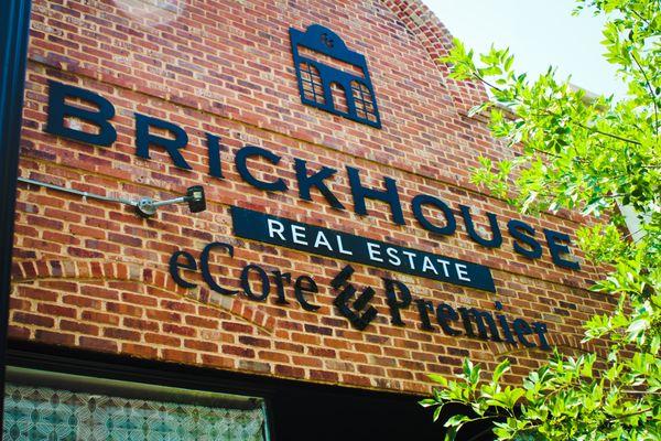 Brick House/eCore Premier - 21 N Main