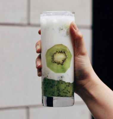 Kiwi Yogurt drink