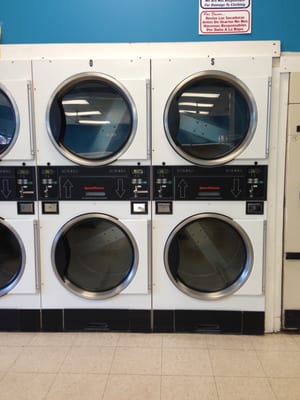 Lots of dryers so no waiting!