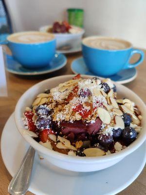 Gida Acai bowl