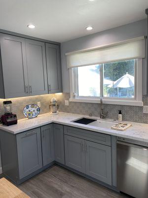 Kitchen Remodel,
Contractor, Remodel, Kitchen remodel contractor, Cabinet, Grey shaker cabinet, backsplash, flooring