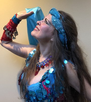 Gia teaches beginners and intermediate belly dance at Vinnie's jump and jive