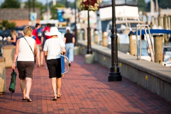 Take a harbor side stroll at the Annapolis Harbor