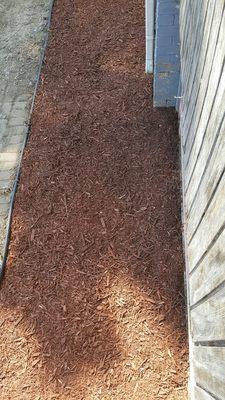 Residential mulch job