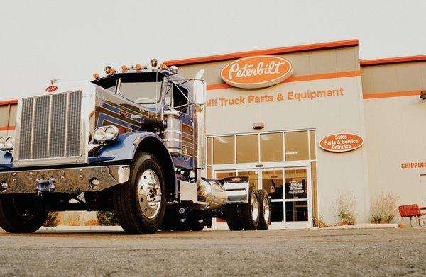 Peterbilt Truck Parts & Equipment in Sparks, NV.