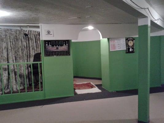 Mulberry Mosque prayer room