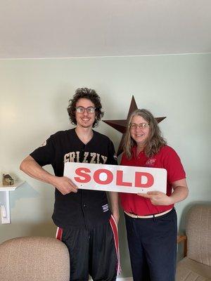 A happy first time homebuyer!