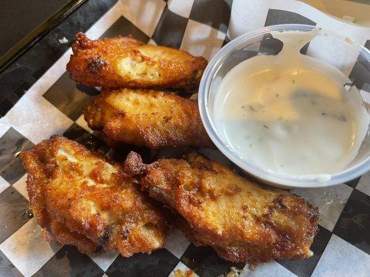 Plain wings with ranch