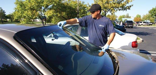 windshield replacement - auto glass replacement in Los Angeles