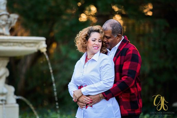 Couple shoot at Girbralter Gardens in Wilington Delaware