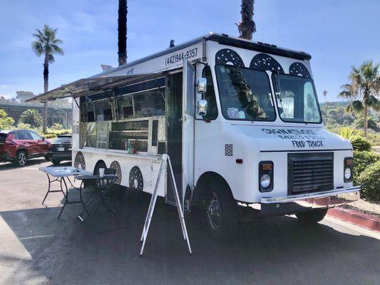 Signature Bagel & Deli Food Truck