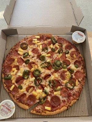 New no name pizza. Pepperoni pineapple jalapeños