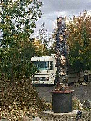 Bronze totem at the entrance of five peaks RV park