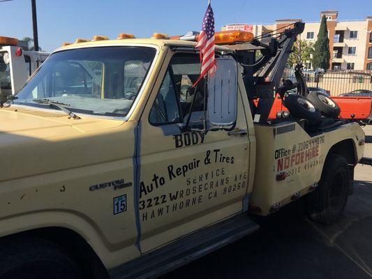 Shop is fully equipped with a ready to-go tow truck.