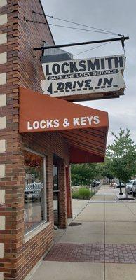 Combined Lock Serv