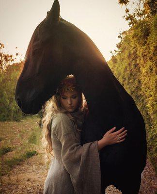 Fantasy-themed session for my blog, with horses.