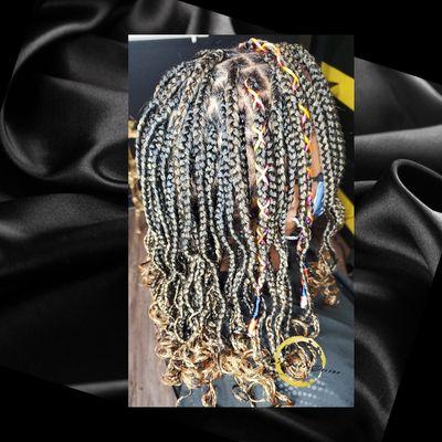 Medium Knotless Braids