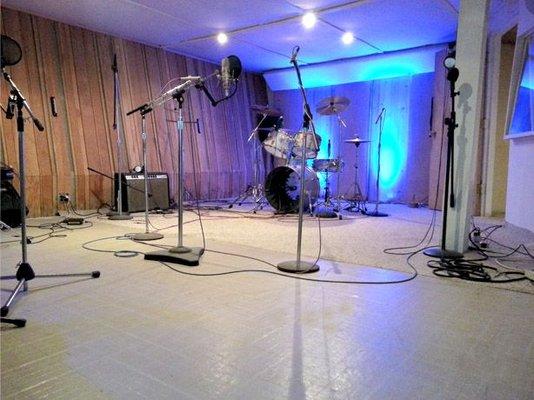 Hit and Run Recording Studio