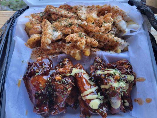 10 piece sweet chili extra crispy with Cajun ranch fries