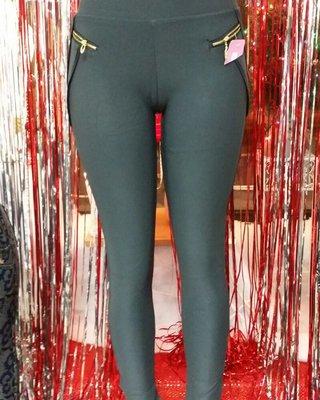 Fleece leggins One side Brown color and grey color 
Only this week pay $12.60