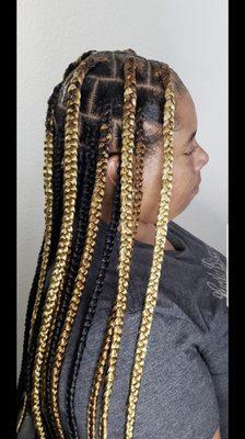 Large knotless braids