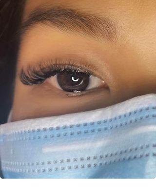 Couture and volume mix lashes