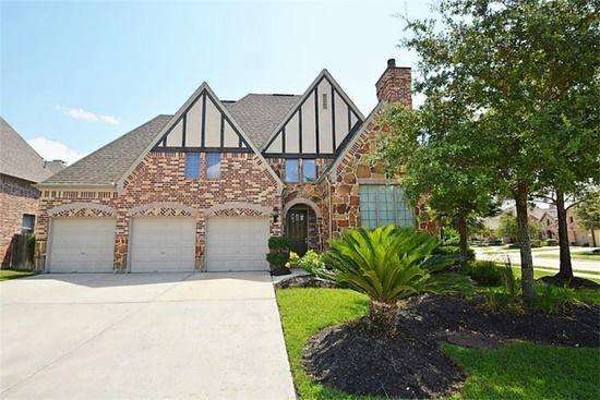 Call us today! Year Built: 2008 SQUARE FEET: 3761 sq ft Location: KATY, Texas HOME INSURANCE: Only $1582/yr