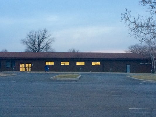 Front entrance to the Post Office.