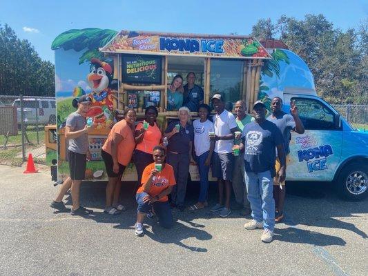 Kona Ice giving back to the FEMA workers after the hurricane struck