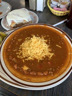 Chili and cinnamon roll!