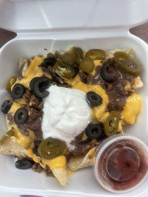 Small nachos, no tomatoes