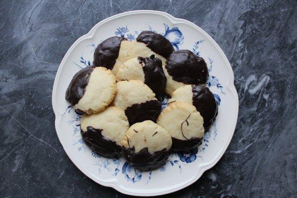 Chocolate Dipped Shortbread Cookies