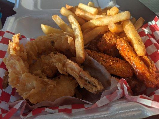 Shrimp & mild/lemon pepper wings combo