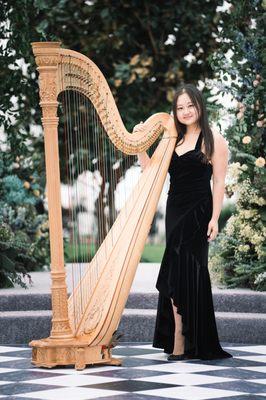 Professional harpist specializing in luxury events and weddings in Orange County, Los Angeles, and San Diego.