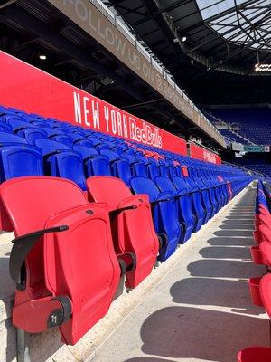 What lights up a stadium?
 A soccer match!
 
 (Dad gonna dad joke.)