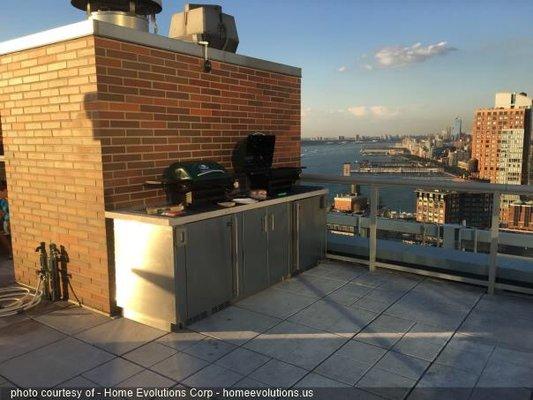 Rooftop kitchen in NYC