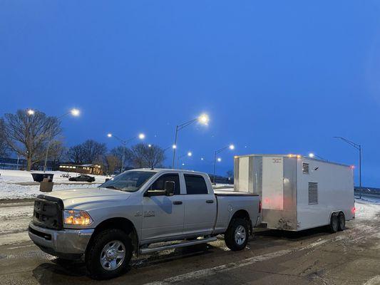 Clean,quiet and room to park my truck and trailer,I definitely recommend staying here.