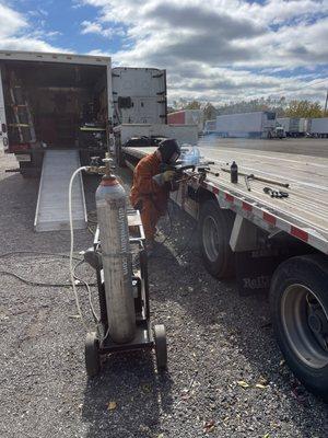 Repair of an aluminum trailer