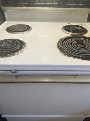 Stove only one burner works