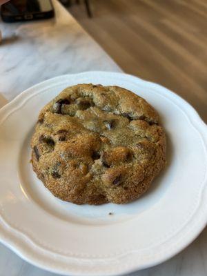 Chocolate chip cookie