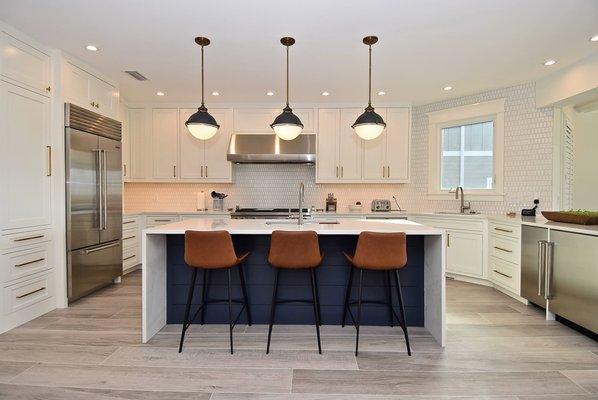 Transitional Kitchen design featuring Wood Harbor Custom Inset Cabinetry