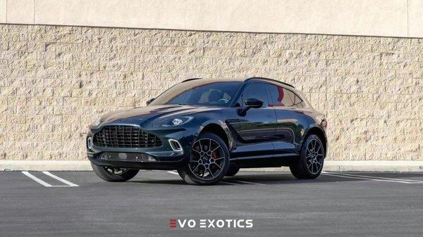 Aston Martin DBX - 2021