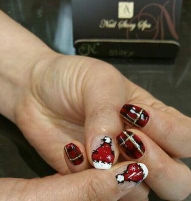 Gel manicure with Christmas designed ^^*