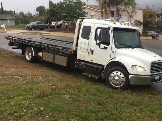 Towing service started frome $65 local