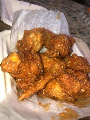 Hot Buffalo Wings 6pc.