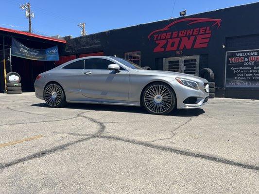 22" Mercedes Style Gloss Black Machine Face