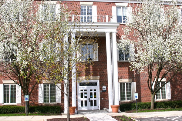 Entrance to Hinsdale private rental suites.