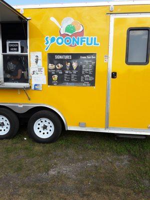 The trailer where they serve up the ice cream.